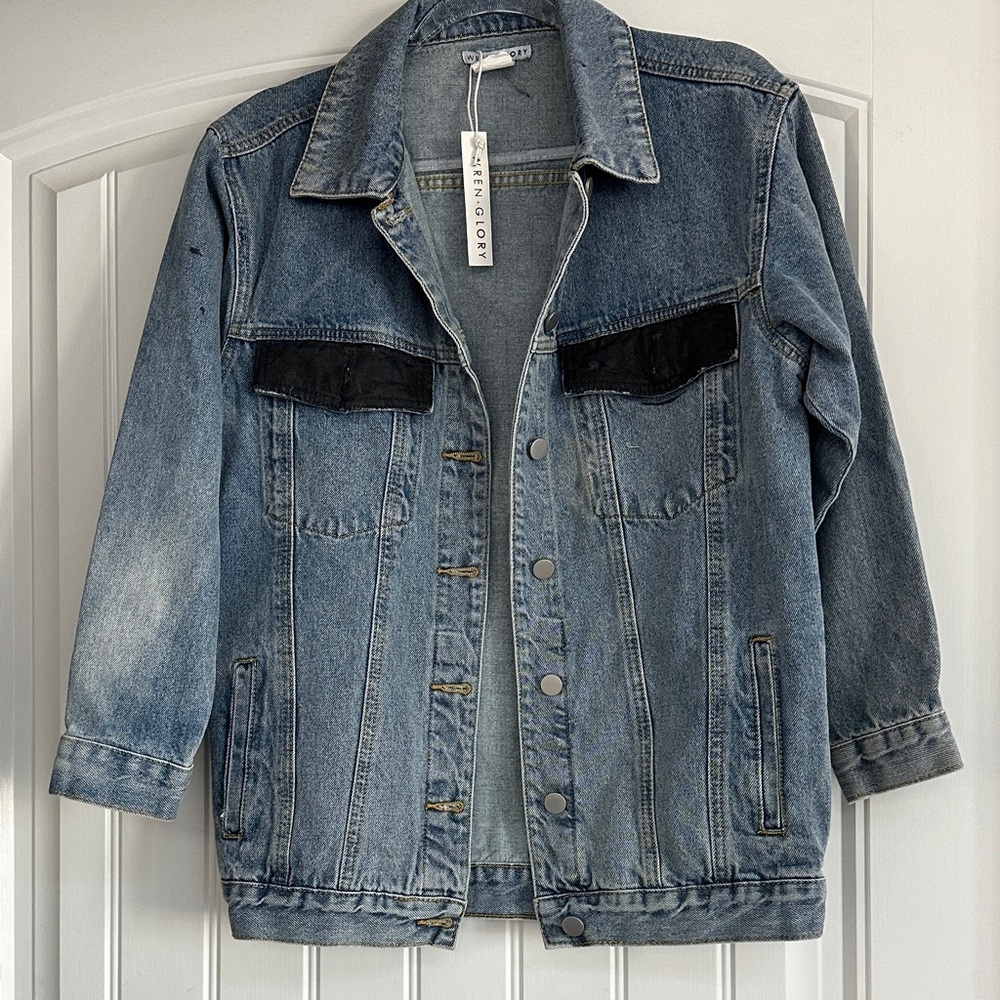 Blue Denim Jean Jacket with Graphic Design - Picture 2 of 3